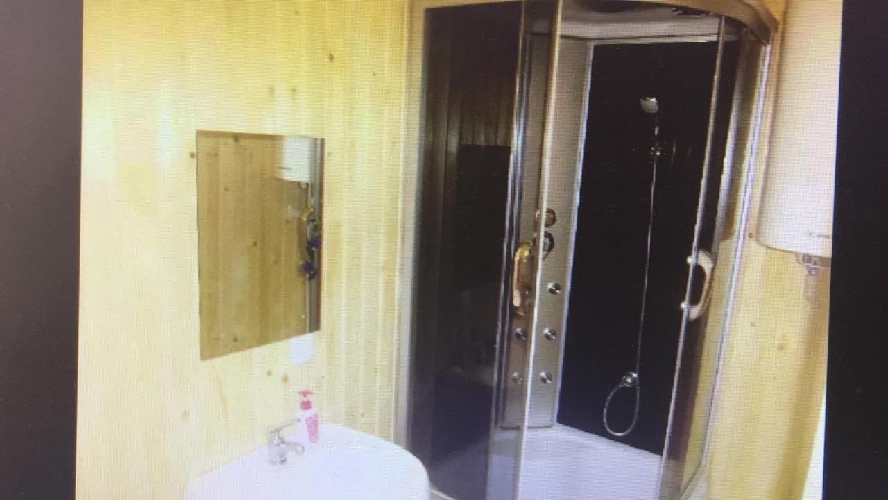 ホテル Хатинка ヤレムチャ エクステリア 写真